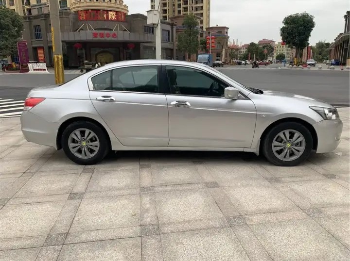 Used H O N D A Accord Sports
